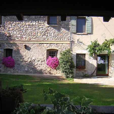 Agriturismo Trebisonda Country Resort Monzambano Luaran gambar
